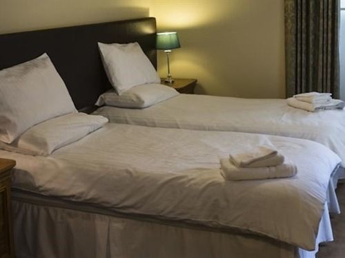 Cambrian Inn Tredegar エクステリア 写真